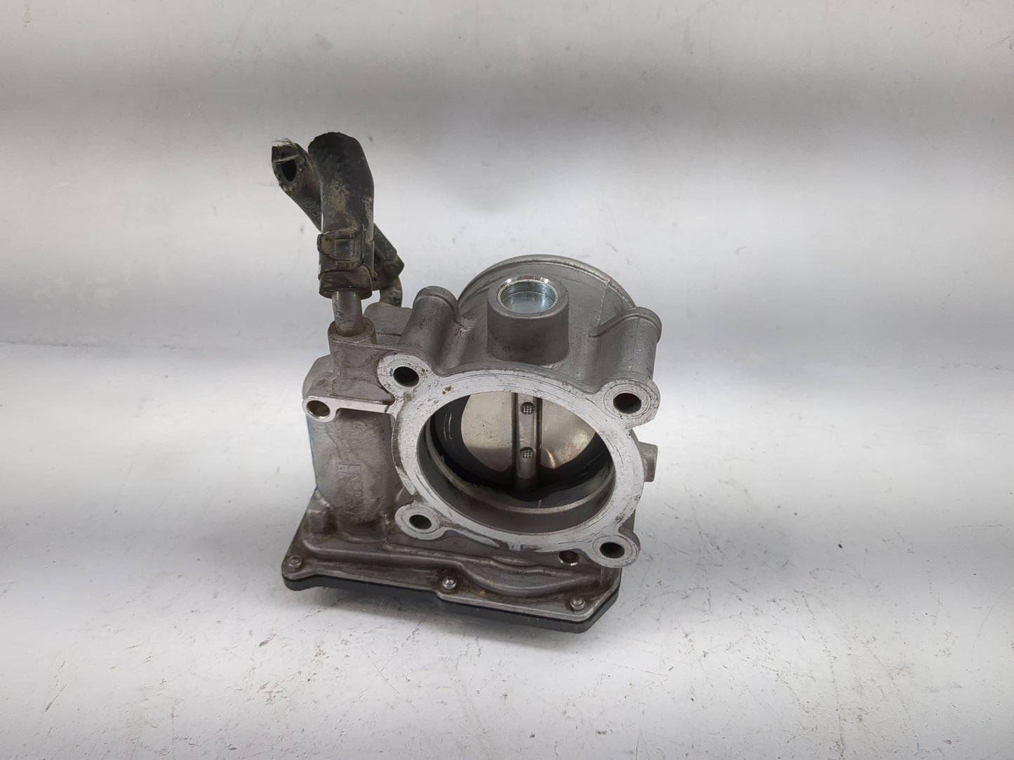 2011-2020 Hyundai Elantra Throttle Body P/N:35100-2E000 Fits Fits 2011 2012 2013 2014 2015 2016 2017 2018 2019 2020 2021 OEM