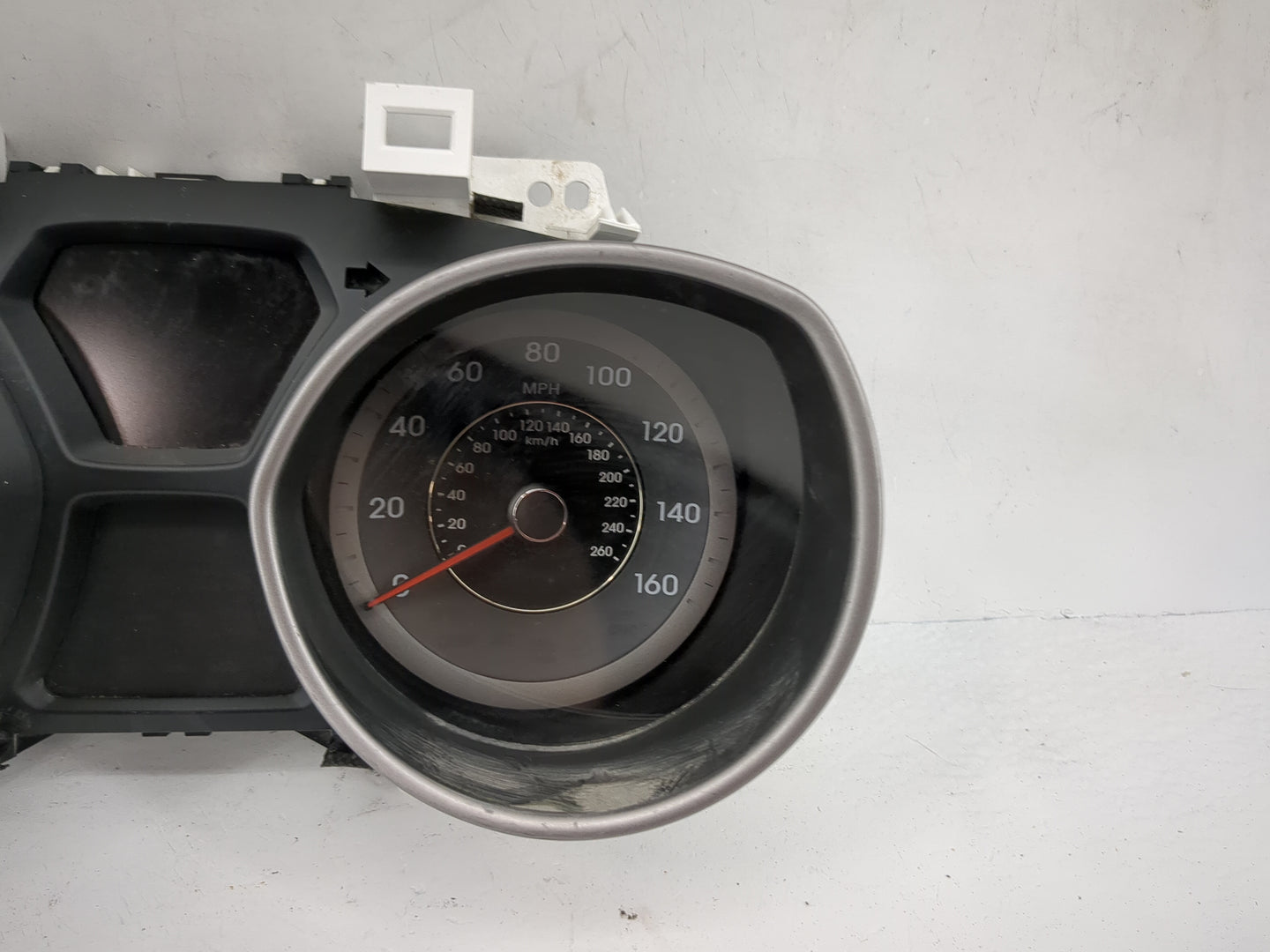 2013 Hyundai Elantra Instrument Cluster Speedometer Gauges P/N:94001-3X610 11002-222600H Miles: Fits OEM Used Auto Parts - O
