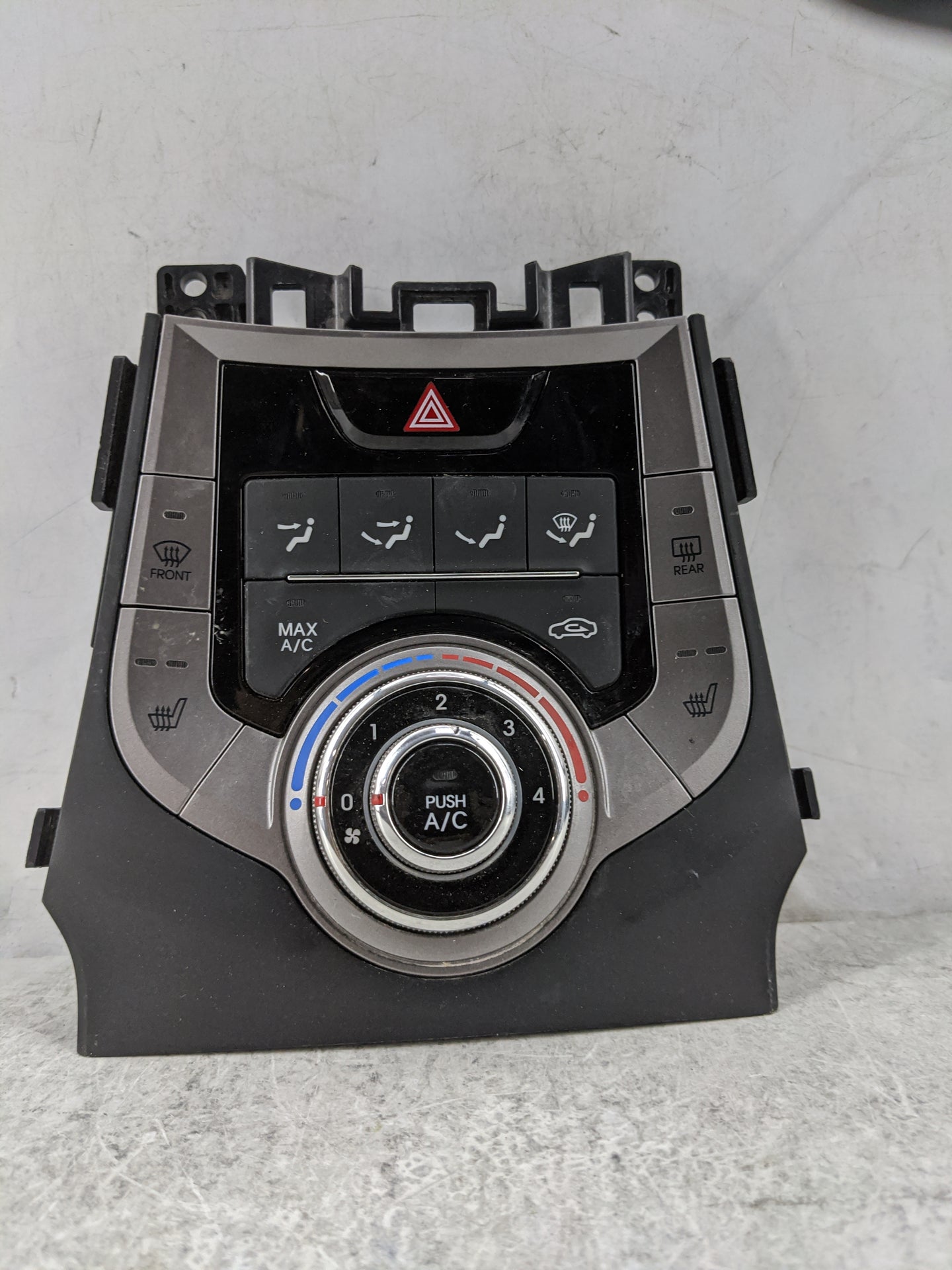 2011-2013 Hyundai Elantra Climate Control Module Temperature AC/Heater Replacement P/N:97250-3X141RA5 97250-3X Fits OEM Used