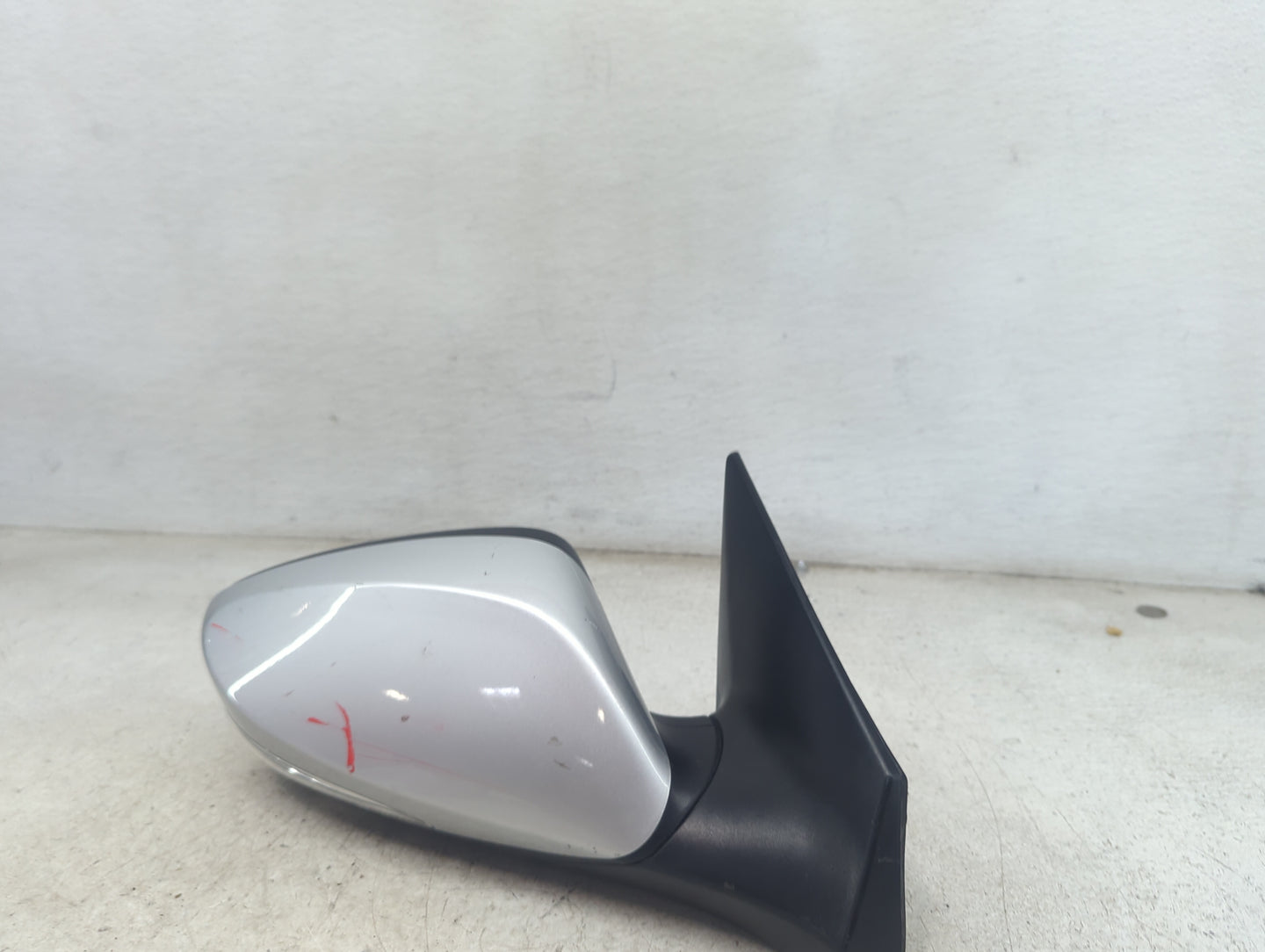 2013-2014 Hyundai Elantra Passenger Side View Mirror - Right Door Mirror OEM Used - Oemusedautoparts1.com