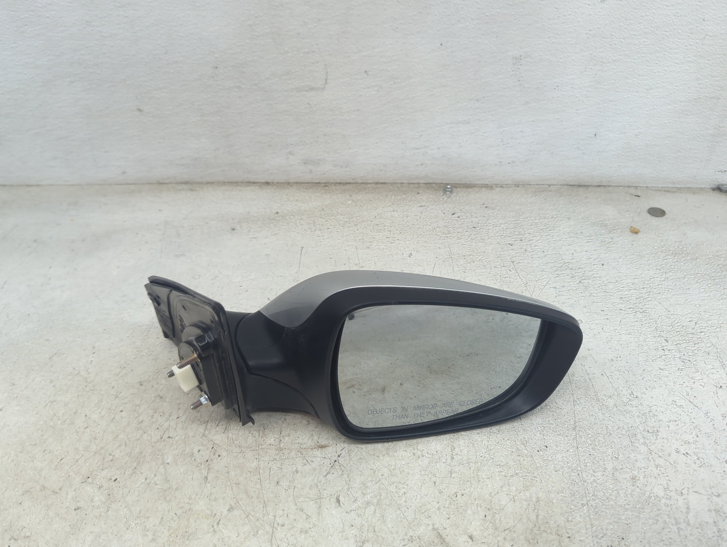 2013-2014 Hyundai Elantra Passenger Side View Mirror - Right Door Mirror OEM Used - Oemusedautoparts1.com