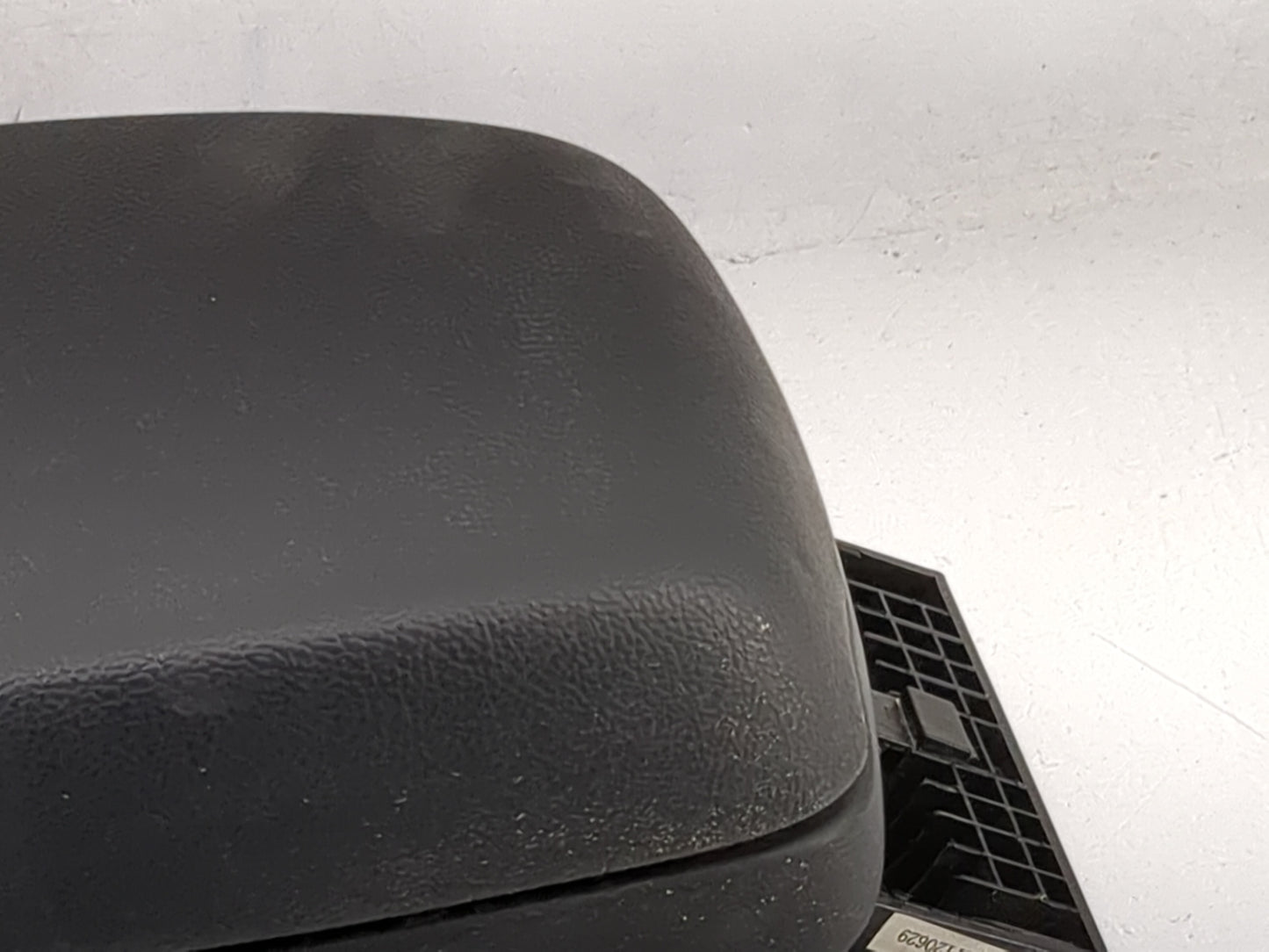 2013 Hyundai Elantra Center Console Armrest Cover Lid Fits OEM Used Auto Parts - Oemusedautoparts1.com