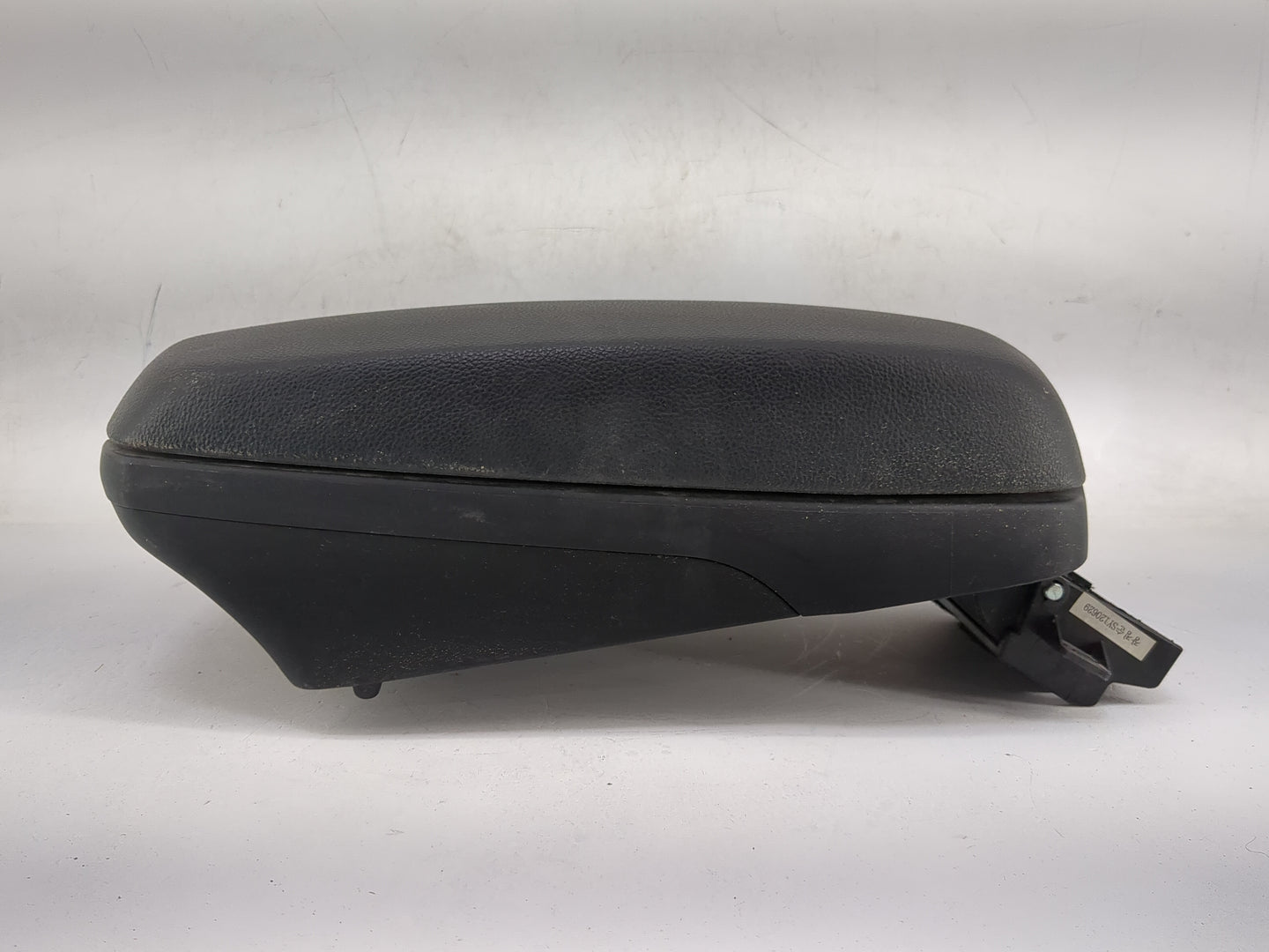 2013 Hyundai Elantra Center Console Armrest Cover Lid Fits OEM Used Auto Parts - Oemusedautoparts1.com