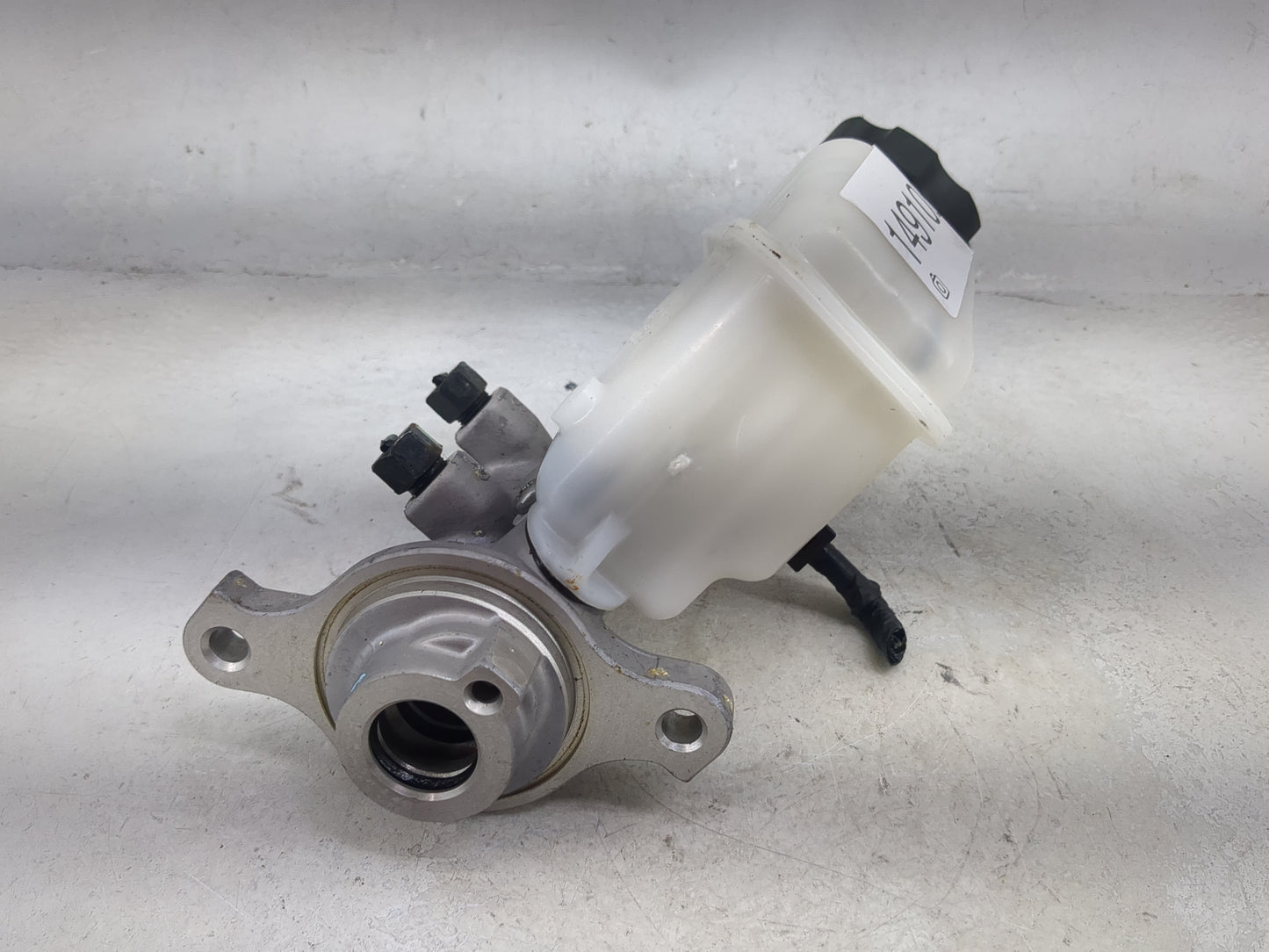 2011-2016 Hyundai Elantra Brake Master Cylinder 1491082 - Oemusedautoparts1.com