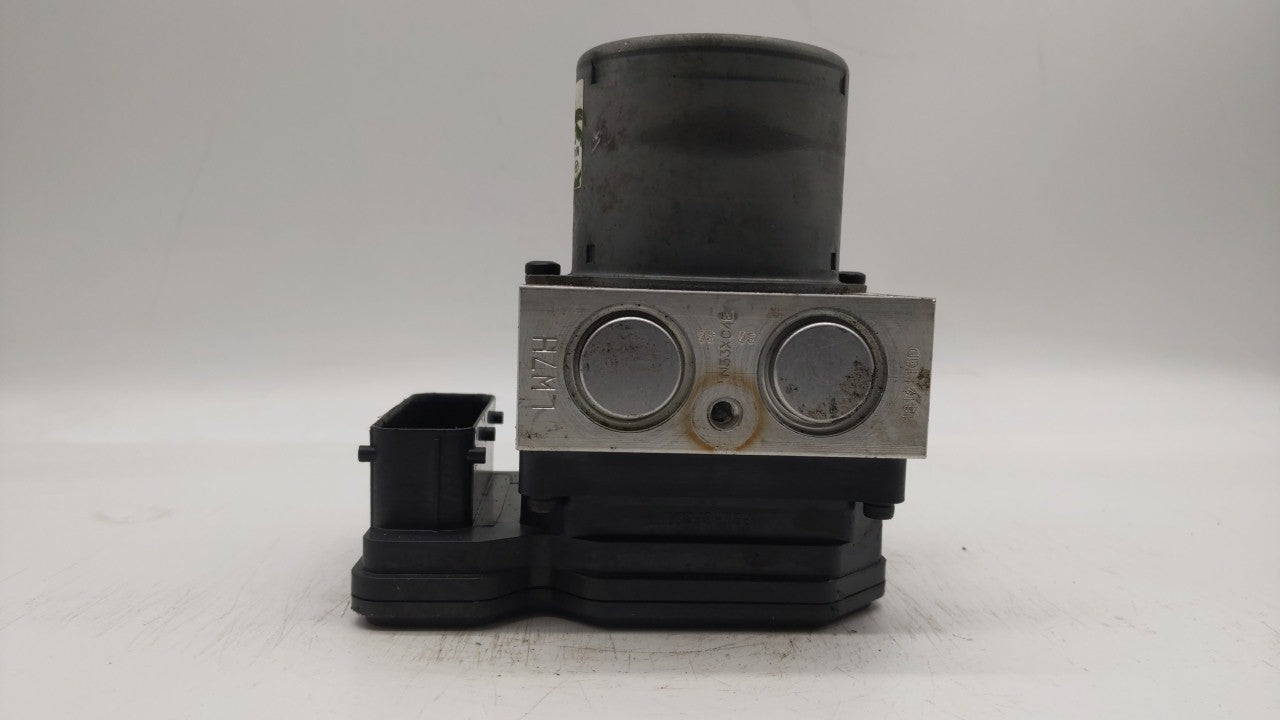 2011-2013 Hyundai Elantra ABS Pump Control Module Replacement P/N:58920-3X700 58920-3X650 Fits Fits 2011 2012 2013 OEM Used 