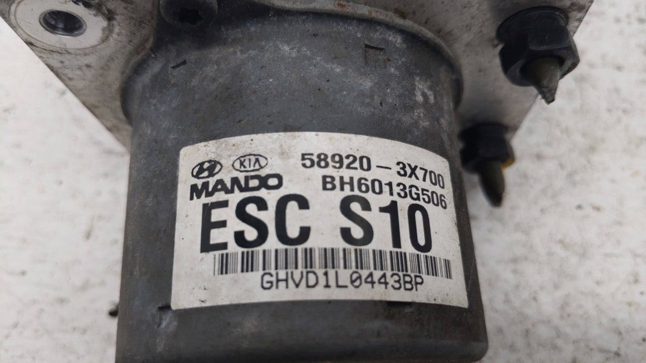 2011-2013 Hyundai Elantra ABS Pump Control Module Replacement P/N:58920-3X700 58920-3X650 Fits Fits 2011 2012 2013 OEM Used 