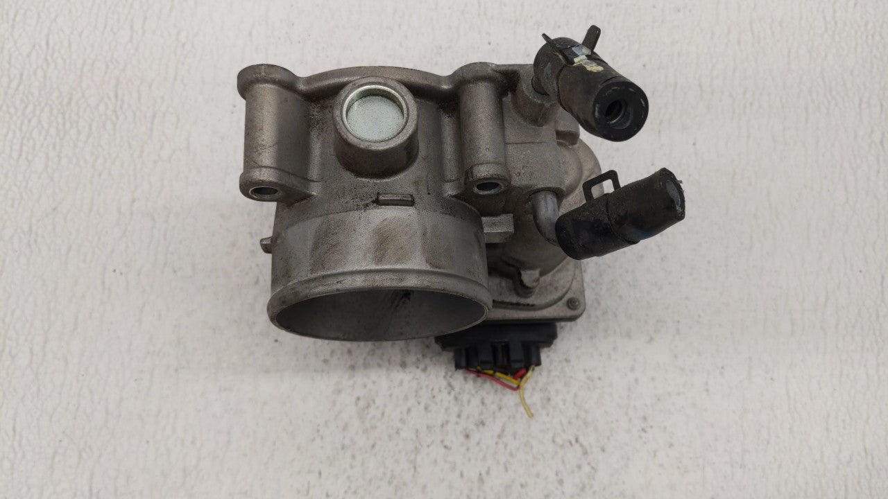 2011-2018 Hyundai Elantra Throttle Body P/N:35100-2E000 Fits Fits 2011 2012 2013 2014 2015 2016 2017 2018 2019 OEM Used Auto