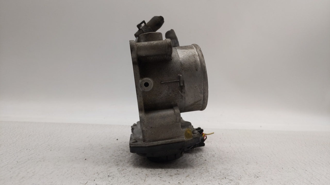 2011-2018 Hyundai Elantra Throttle Body P/N:35100-2E000 Fits Fits 2011 2012 2013 2014 2015 2016 2017 2018 2019 OEM Used Auto