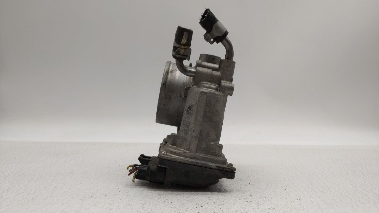 2011-2018 Hyundai Elantra Throttle Body P/N:35100-2E000 Fits Fits 2011 2012 2013 2014 2015 2016 2017 2018 2019 OEM Used Auto