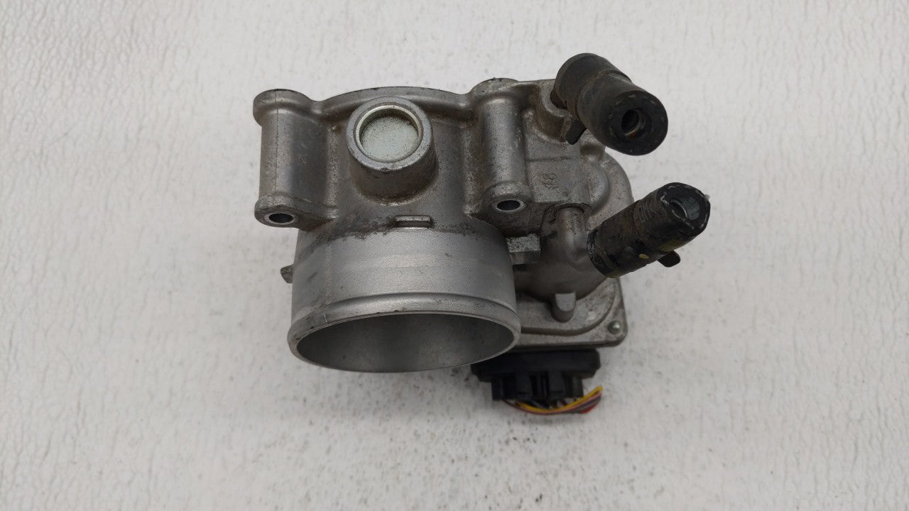 2011-2018 Hyundai Elantra Throttle Body P/N:35100-2E000 Fits Fits 2011 2012 2013 2014 2015 2016 2017 2018 2019 OEM Used Auto