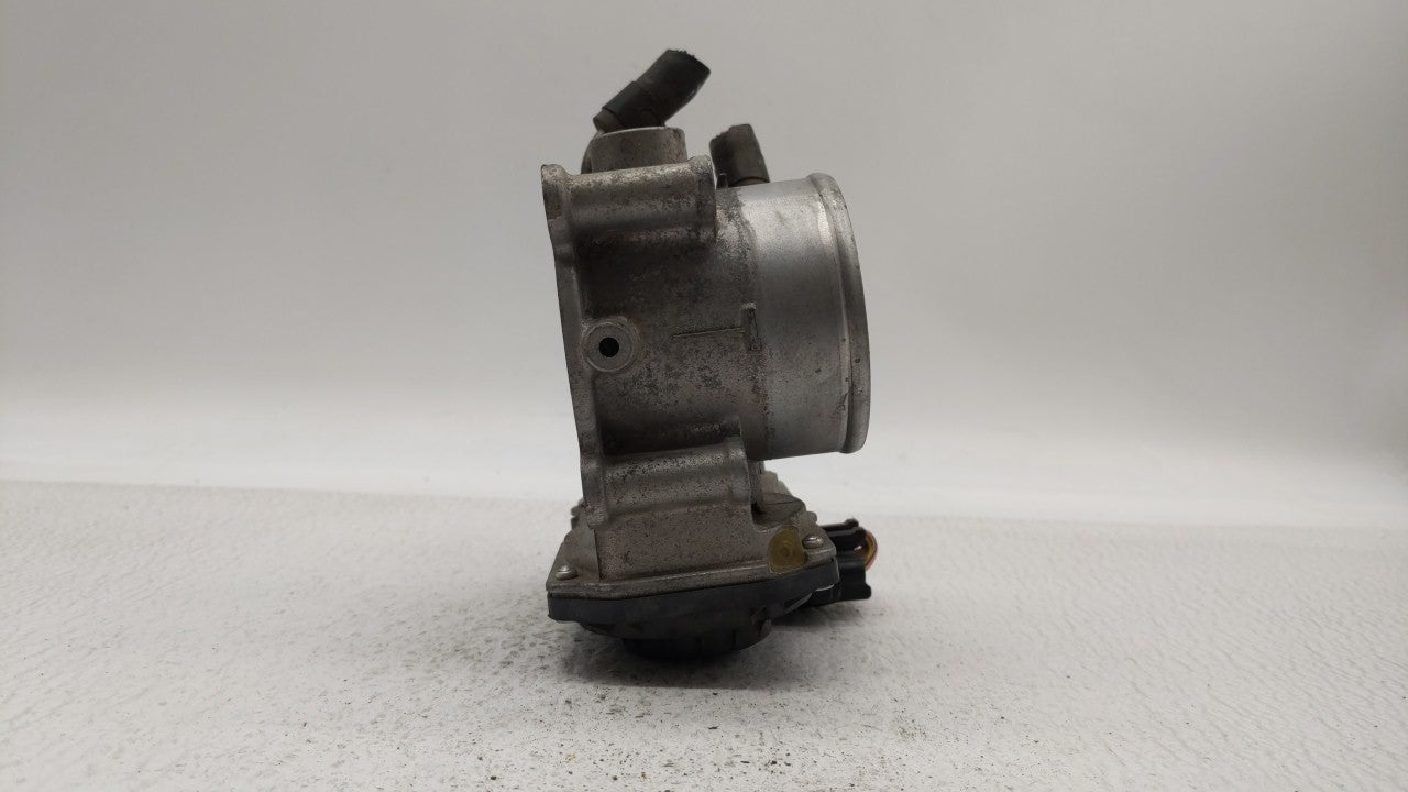 2011-2018 Hyundai Elantra Throttle Body P/N:35100-2E000 Fits Fits 2011 2012 2013 2014 2015 2016 2017 2018 2019 OEM Used Auto