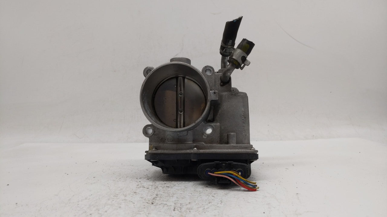 2011-2018 Hyundai Elantra Throttle Body P/N:35100-2E000 Fits Fits 2011 2012 2013 2014 2015 2016 2017 2018 2019 OEM Used Auto