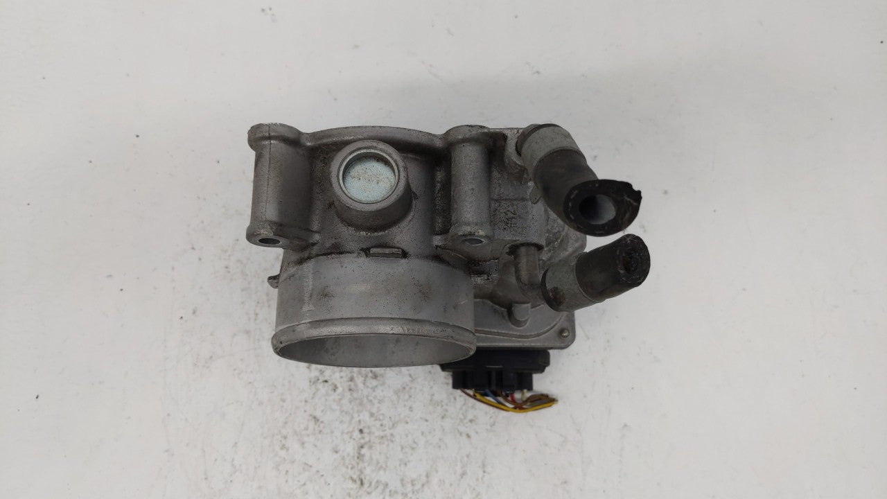 2011-2018 Hyundai Elantra Throttle Body P/N:35100-2E000 Fits Fits 2011 2012 2013 2014 2015 2016 2017 2018 2019 OEM Used Auto