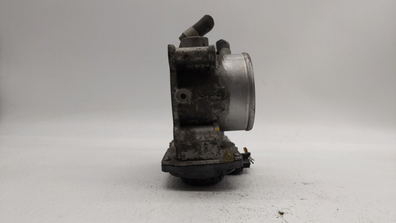 2011-2018 Hyundai Elantra Throttle Body P/N:35100-2E000 Fits Fits 2011 2012 2013 2014 2015 2016 2017 2018 2019 OEM Used Auto