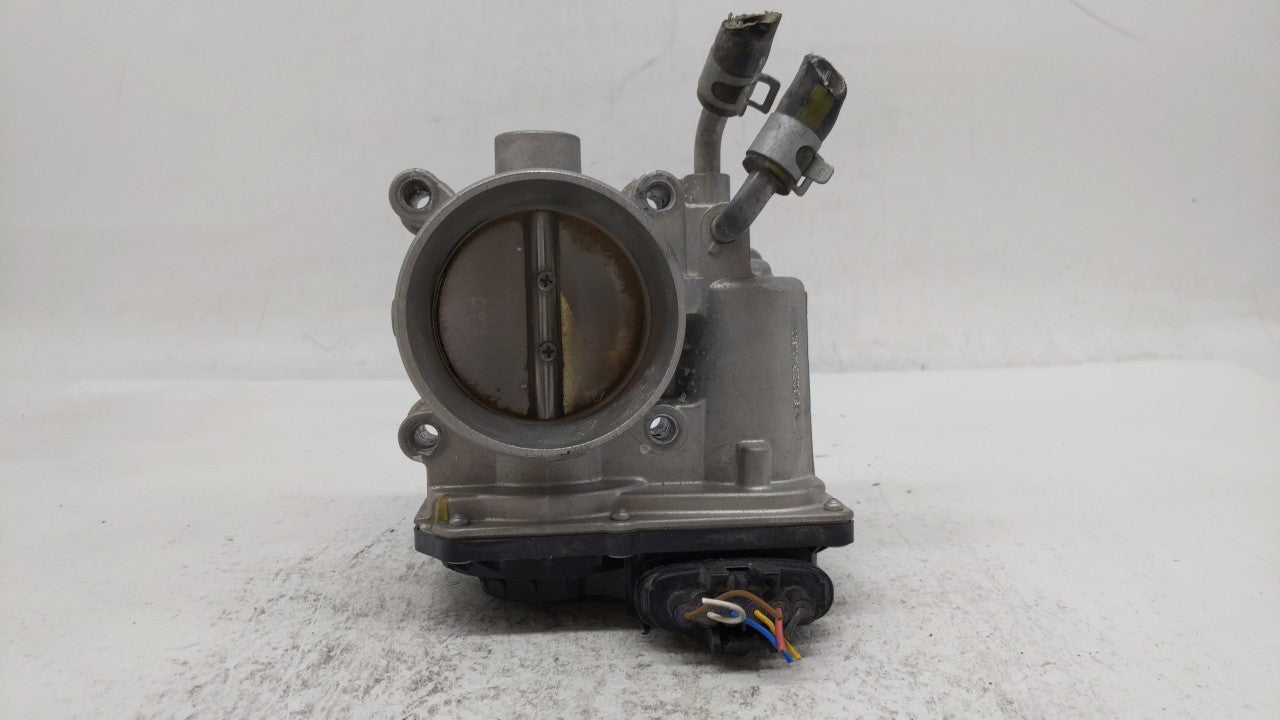 2011-2018 Hyundai Elantra Throttle Body P/N:35100-2E000 Fits Fits 2011 2012 2013 2014 2015 2016 2017 2018 2019 OEM Used Auto