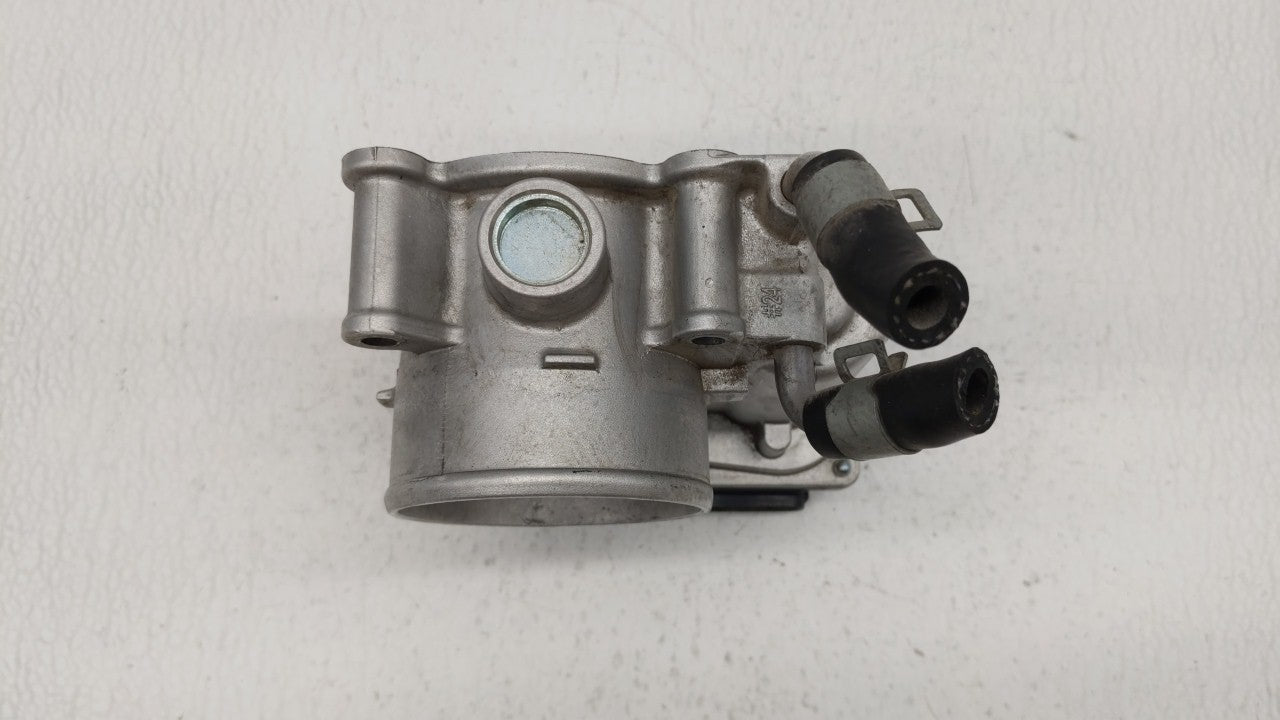 2011-2018 Hyundai Elantra Throttle Body P/N:35100-2E000 Fits Fits 2011 2012 2013 2014 2015 2016 2017 2018 2019 OEM Used Auto