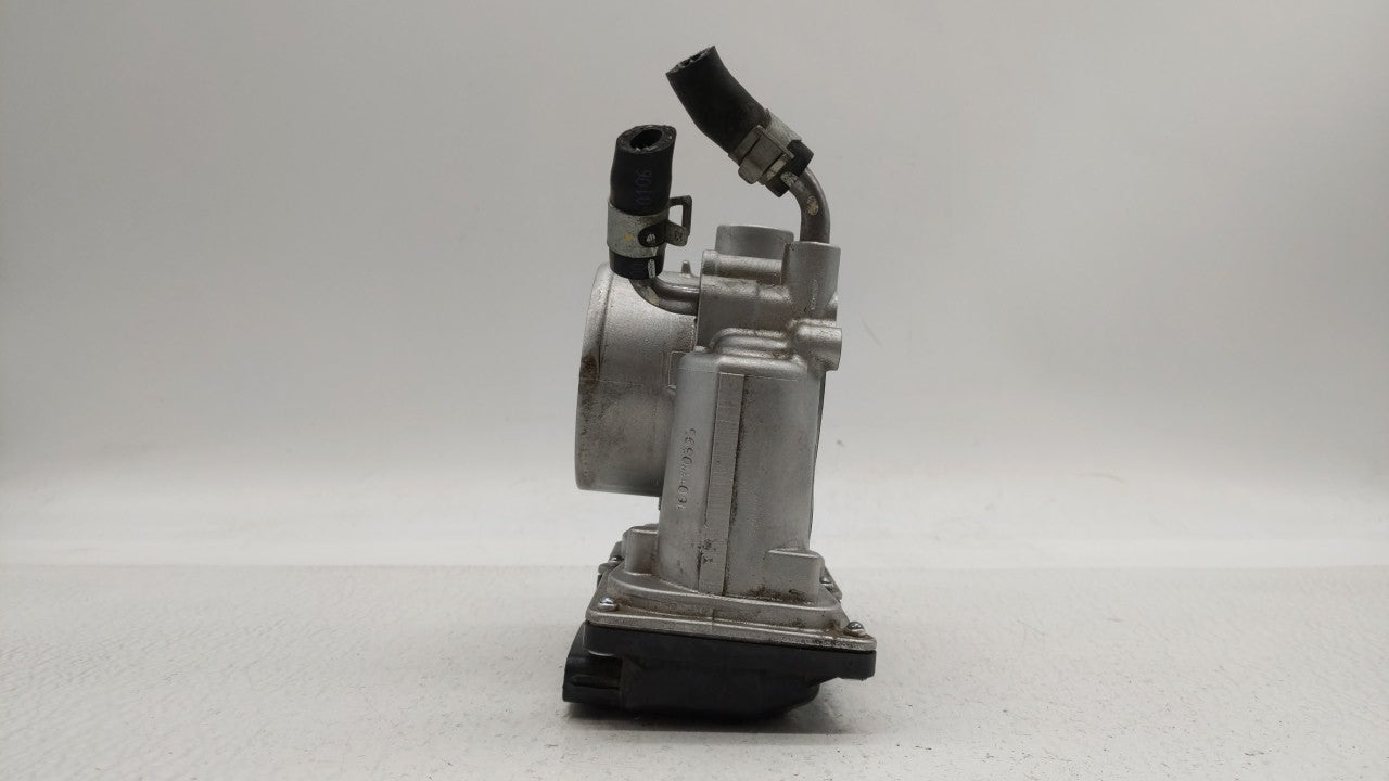 2011-2018 Hyundai Elantra Throttle Body P/N:35100-2E000 Fits Fits 2011 2012 2013 2014 2015 2016 2017 2018 2019 OEM Used Auto