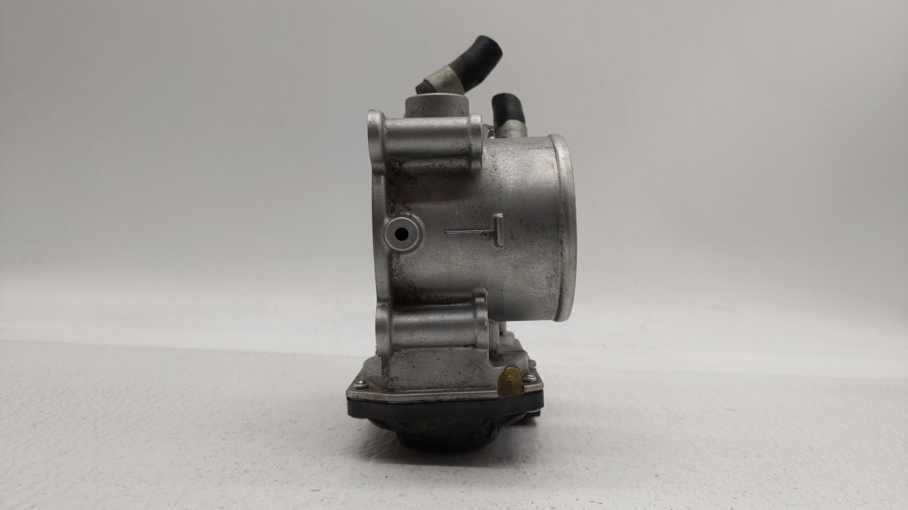 2011-2018 Hyundai Elantra Throttle Body P/N:35100-2E000 Fits Fits 2011 2012 2013 2014 2015 2016 2017 2018 2019 OEM Used Auto