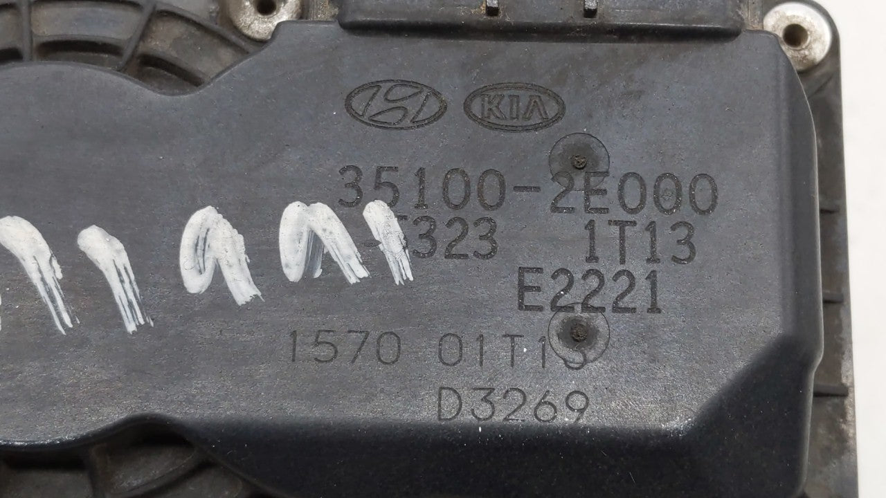 2011-2018 Hyundai Elantra Throttle Body P/N:35100-2E000 Fits Fits 2011 2012 2013 2014 2015 2016 2017 2018 2019 OEM Used Auto