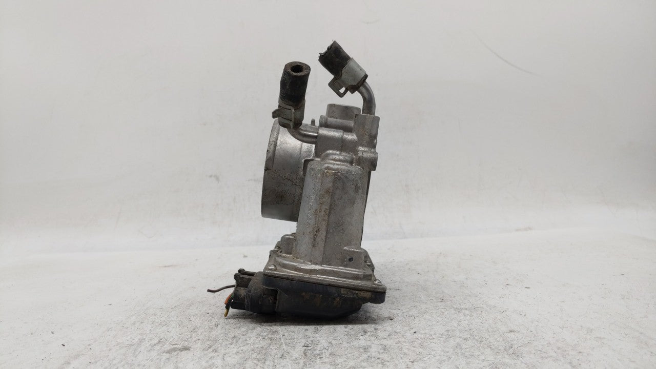 2011-2018 Hyundai Elantra Throttle Body P/N:35100-2E000 Fits Fits 2011 2012 2013 2014 2015 2016 2017 2018 2019 OEM Used Auto