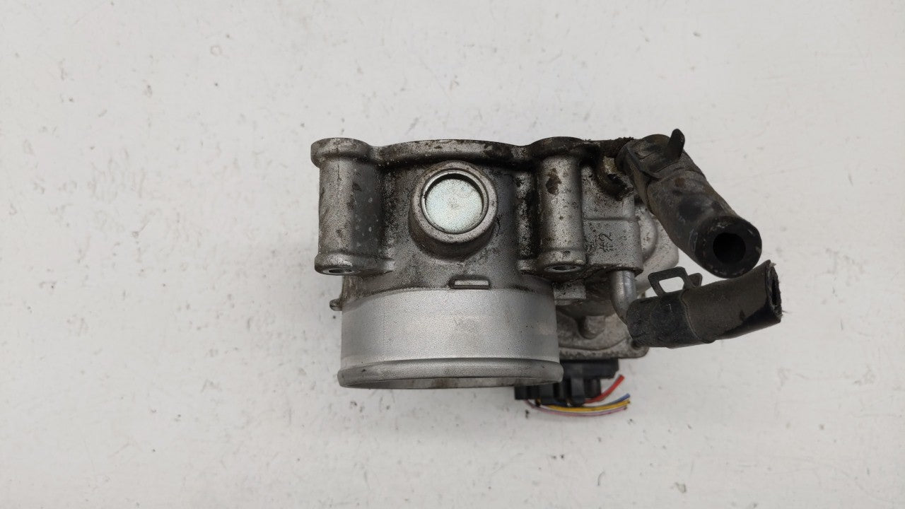 2011-2018 Hyundai Elantra Throttle Body P/N:35100-2E000 Fits Fits 2011 2012 2013 2014 2015 2016 2017 2018 2019 OEM Used Auto