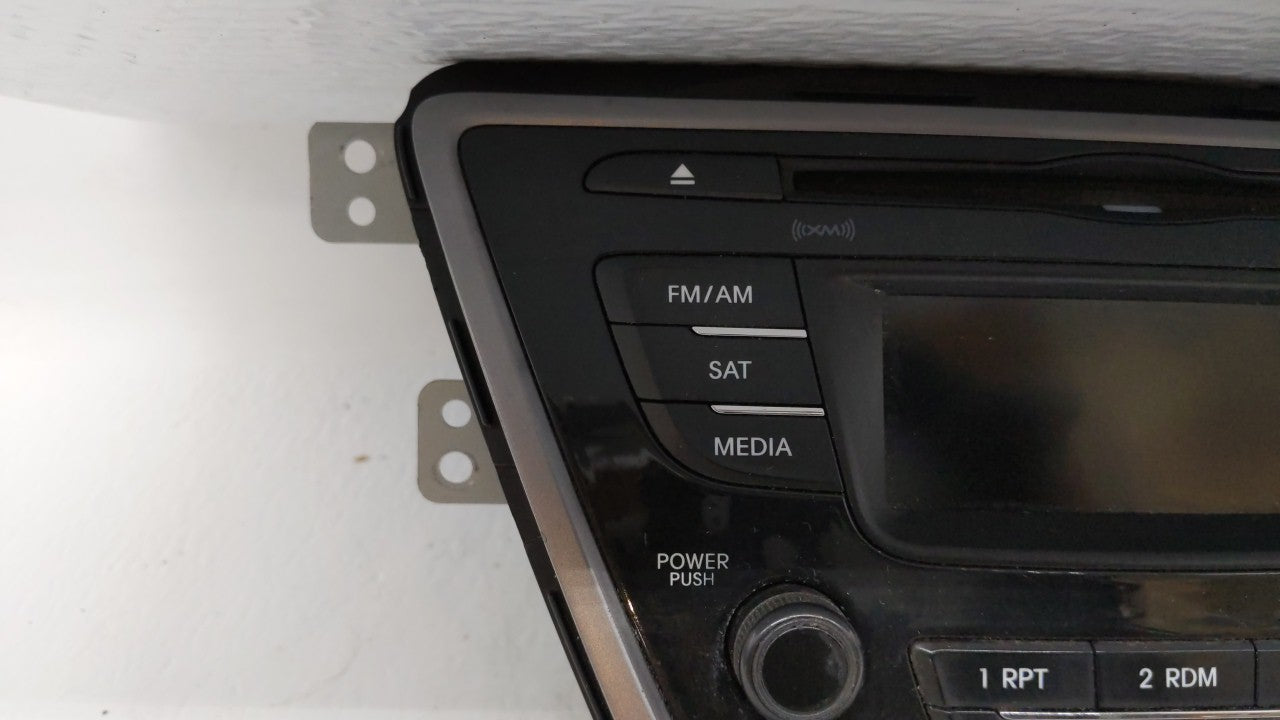 2013-2013 Hyundai Elantra Am Fm Cd Player Radio Receiver - Oemusedautoparts1.com