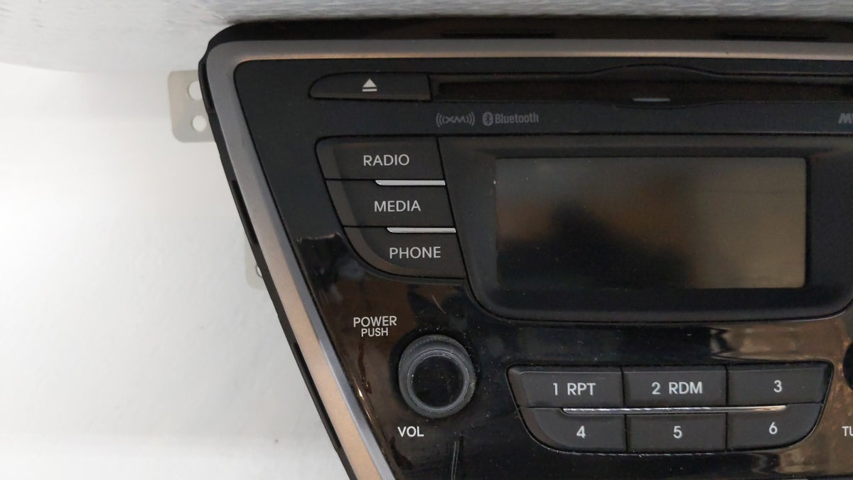 2013-2013 Hyundai Elantra Am Fm Cd Player Radio Receiver 225339 - Oemusedautoparts1.com