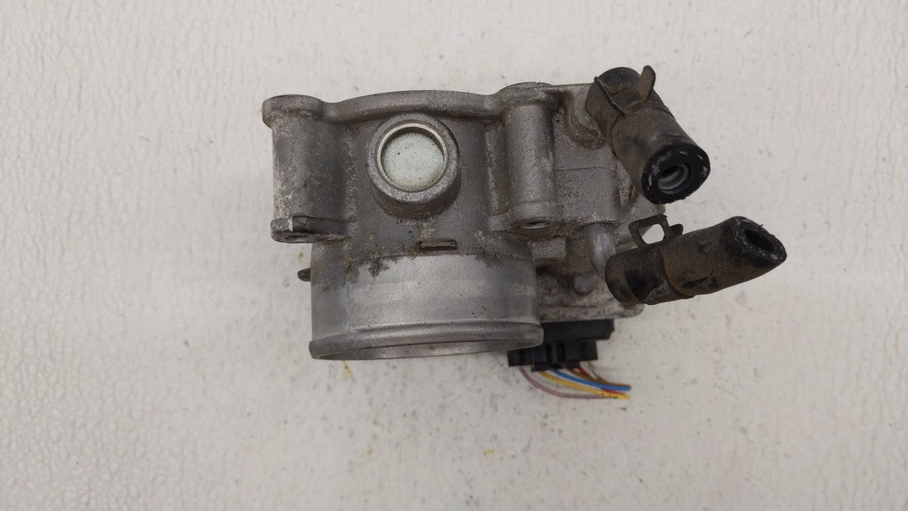 2011-2018 Hyundai Elantra Throttle Body P/N:35100-2E000 Fits Fits 2011 2012 2013 2014 2015 2016 2017 2018 2019 OEM Used Auto