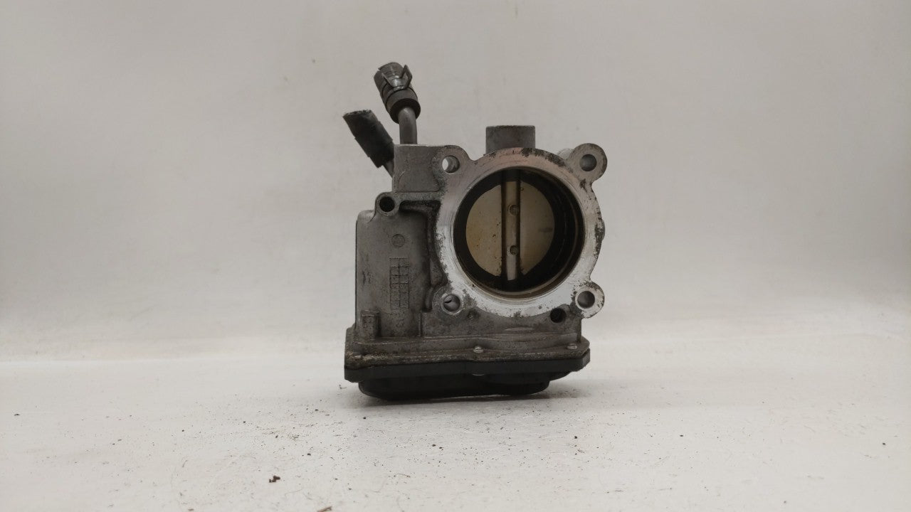 2011-2018 Hyundai Elantra Throttle Body P/N:35100-2E000 Fits Fits 2011 2012 2013 2014 2015 2016 2017 2018 2019 OEM Used Auto