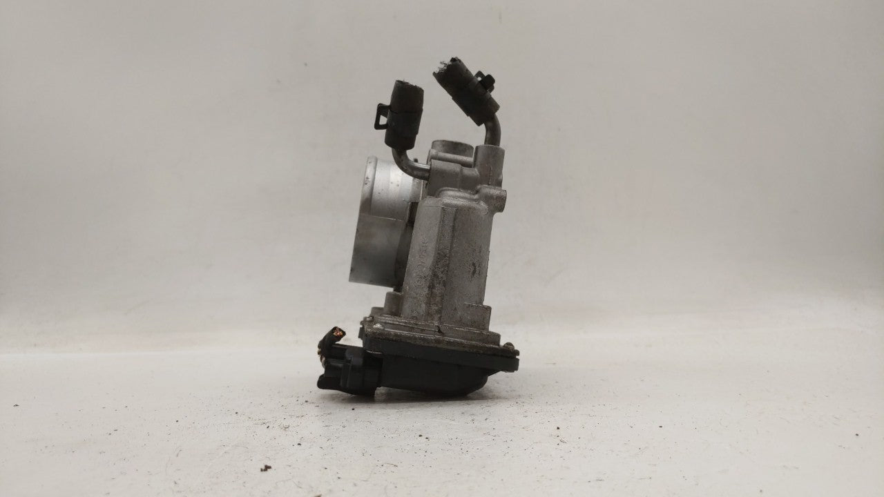 2011-2018 Hyundai Elantra Throttle Body P/N:35100-2E000 Fits Fits 2011 2012 2013 2014 2015 2016 2017 2018 2019 OEM Used Auto