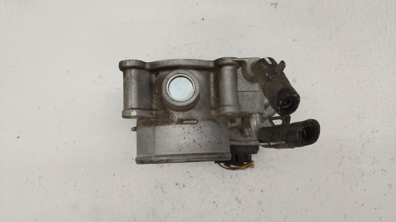 2011-2018 Hyundai Elantra Throttle Body P/N:35100-2E000 Fits Fits 2011 2012 2013 2014 2015 2016 2017 2018 2019 OEM Used Auto