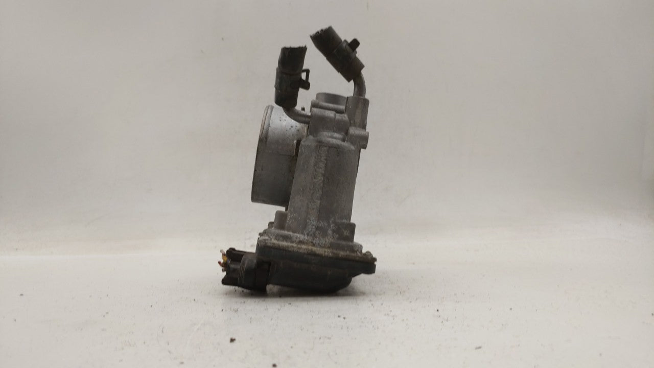 2011-2018 Hyundai Elantra Throttle Body P/N:35100-2E000 Fits Fits 2011 2012 2013 2014 2015 2016 2017 2018 2019 OEM Used Auto