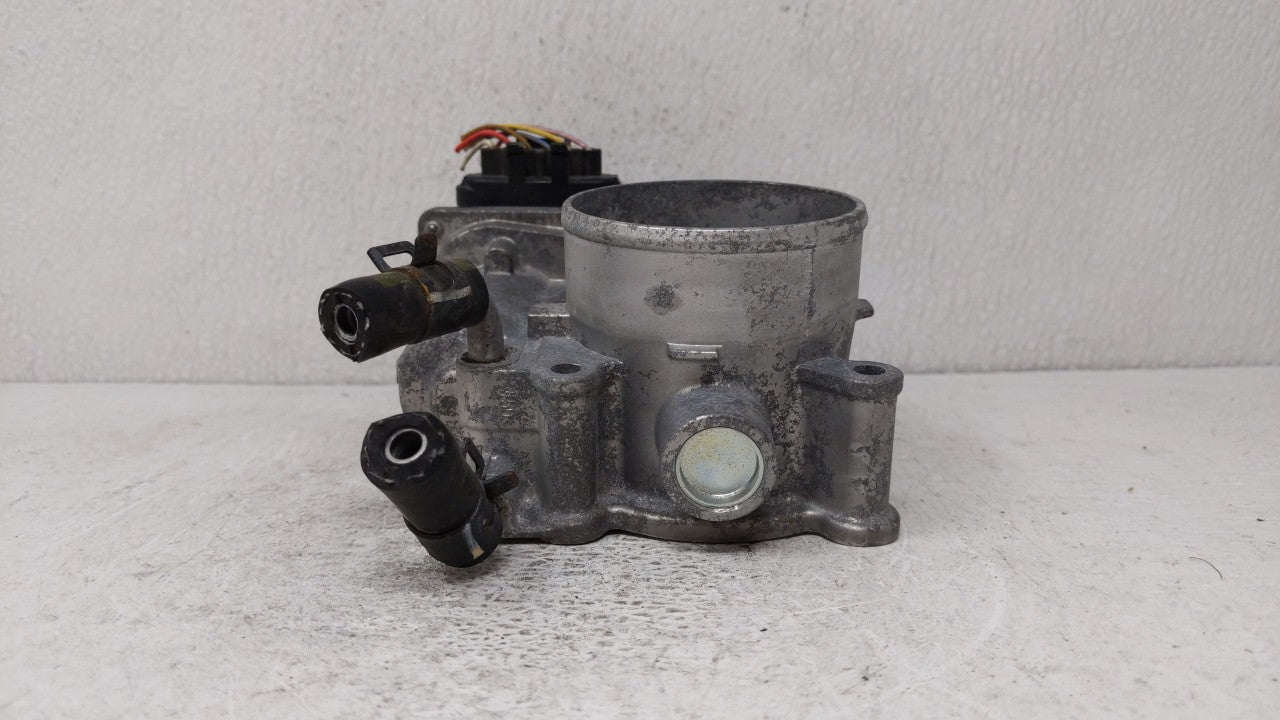 2011-2018 Hyundai Elantra Throttle Body P/N:35100-2E000 Fits Fits 2011 2012 2013 2014 2015 2016 2017 2018 2019 OEM Used Auto
