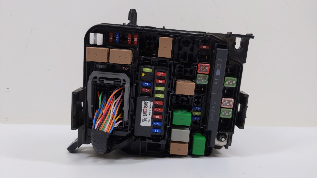 2011-2013 Hyundai Elantra Fusebox Fuse Box Panel Relay Module P/N:91205-3X214 91951-3X100 Fits Fits 2011 2012 2013 OEM Used 