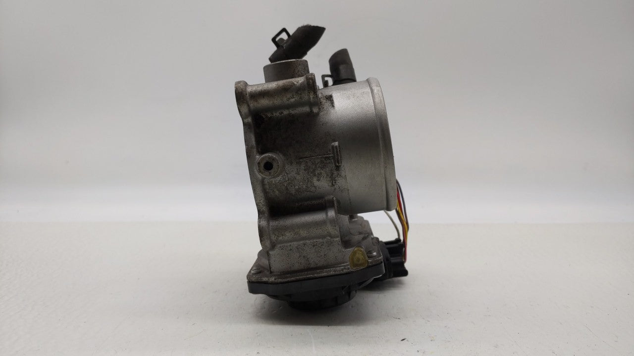 2011-2018 Hyundai Elantra Throttle Body P/N:35100-2E000 Fits Fits 2011 2012 2013 2014 2015 2016 2017 2018 2019 OEM Used Auto