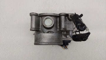 2011-2018 Hyundai Elantra Throttle Body P/N:35100-2E000 Fits Fits 2011 2012 2013 2014 2015 2016 2017 2018 2019 OEM Used Auto Parts