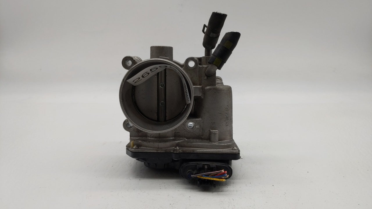2011-2018 Hyundai Elantra Throttle Body P/N:35100-2E000 Fits Fits 2011 2012 2013 2014 2015 2016 2017 2018 2019 OEM Used Auto