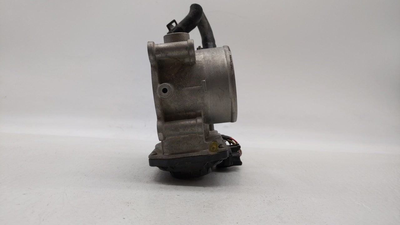 2011-2018 Hyundai Elantra Throttle Body P/N:35100-2E000 Fits Fits 2011 2012 2013 2014 2015 2016 2017 2018 2019 OEM Used Auto