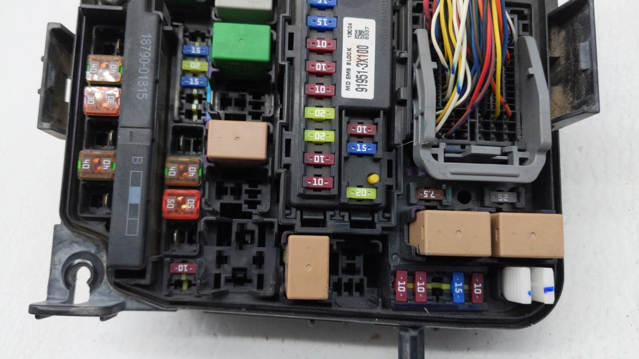 2011-2013 Hyundai Elantra Fusebox Fuse Box Panel Relay Module P/N:1302260016 VS912003Y074UA Fits Fits 2011 2012 2013 OEM Use
