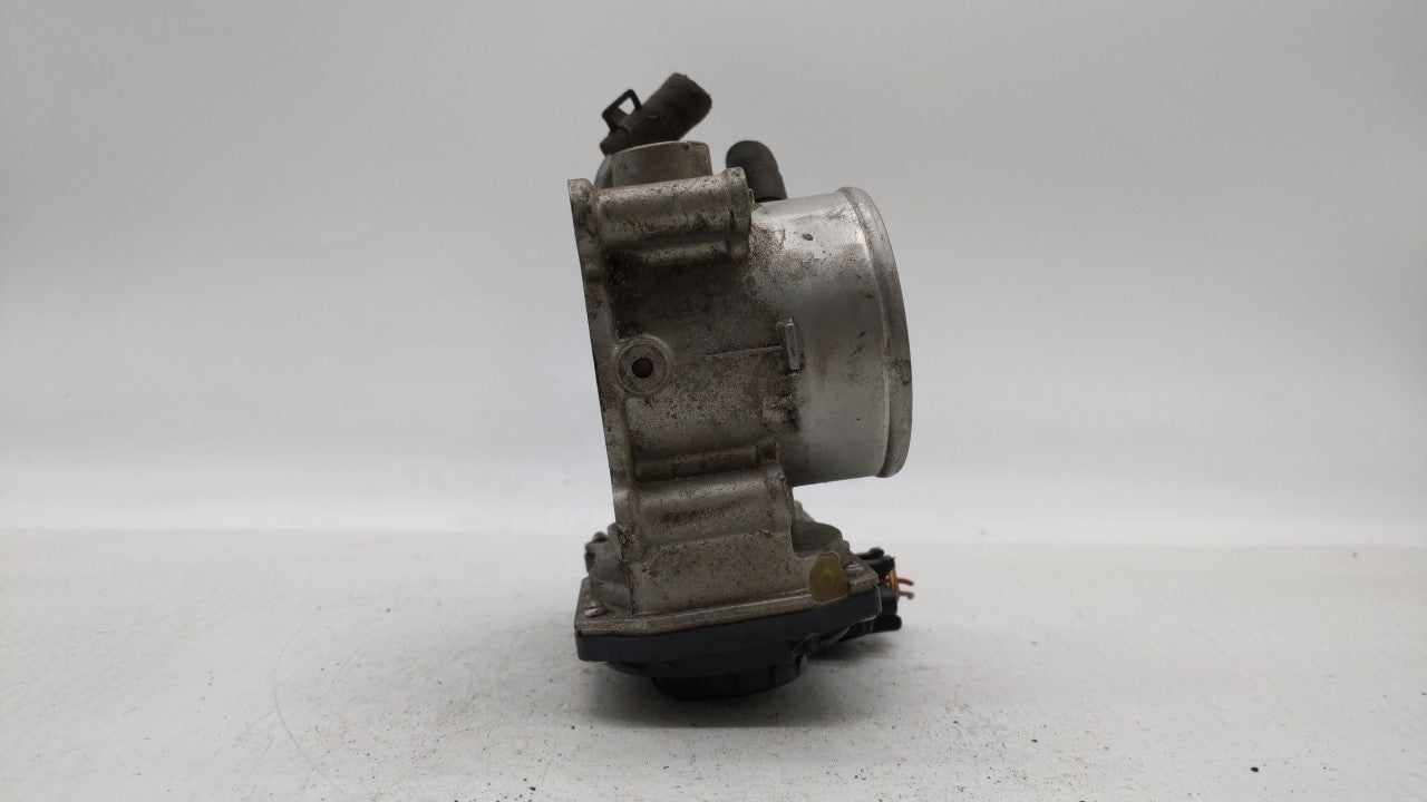 2011-2018 Hyundai Elantra Throttle Body P/N:35100-2E000 Fits Fits 2011 2012 2013 2014 2015 2016 2017 2018 2019 OEM Used Auto