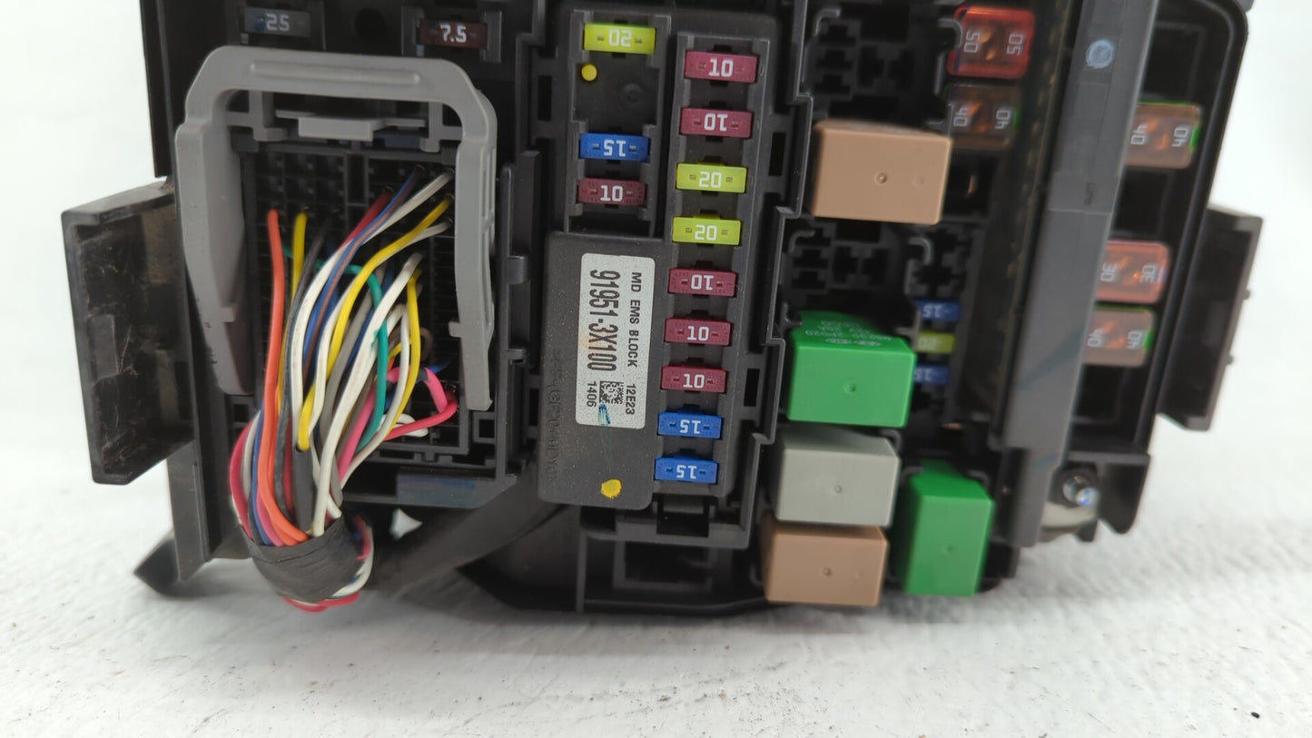 2011-2013 Hyundai Elantra Fusebox Fuse Box Panel Relay Module P/N:1302260016 VS912003Y074UA Fits Fits 2011 2012 2013 OEM Use