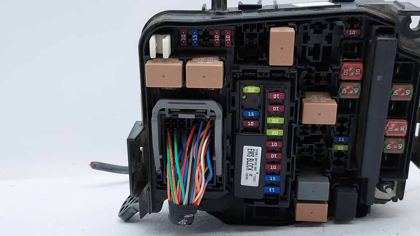 2011-2013 Hyundai Elantra Fusebox Fuse Box Panel Relay Module P/N:1302260016 VS912003Y074UA Fits Fits 2011 2012 2013 OEM Use
