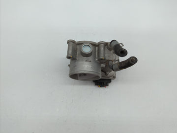 2011-2018 Hyundai Elantra Throttle Body P/N:35100-2E710 35100-2E000 Fits Fits 2011 2012 2013 2014 2015 2016 2017 2018 2019 OEM Used Auto Parts