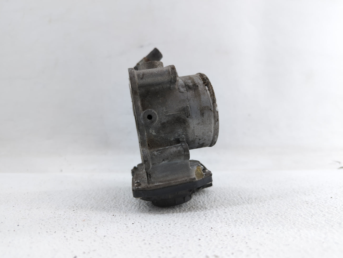 2011-2018 Hyundai Elantra Throttle Body P/N:35100-2E710 35100-2E000 Fits Fits 2011 2012 2013 2014 2015 2016 2017 2018 2019 O