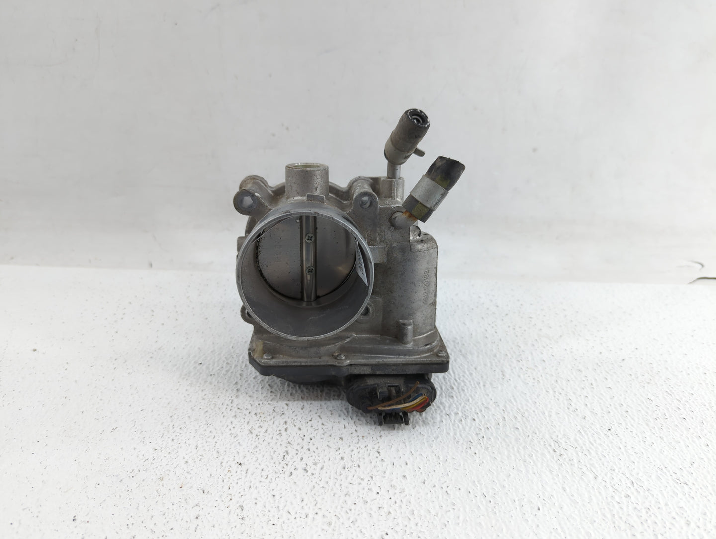 2011-2018 Hyundai Elantra Throttle Body P/N:35100-2E710 35100-2E000 Fits Fits 2011 2012 2013 2014 2015 2016 2017 2018 2019 O