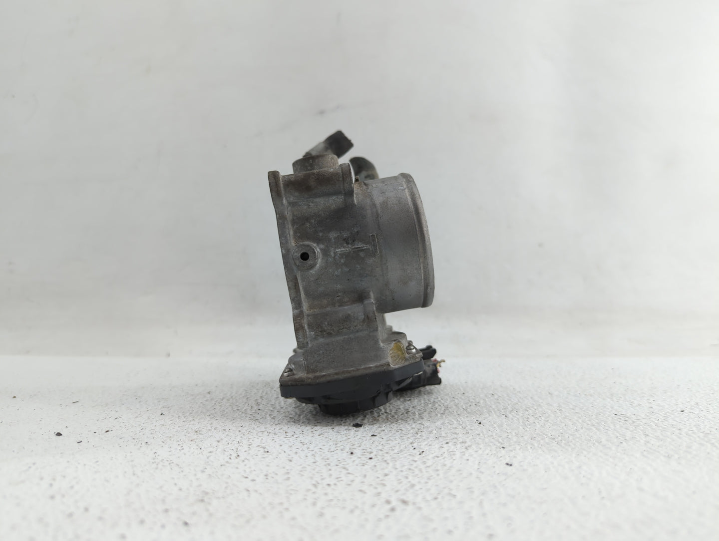 2011-2018 Hyundai Elantra Throttle Body P/N:35100-2E710 35100-2E000 Fits Fits 2011 2012 2013 2014 2015 2016 2017 2018 2019 O