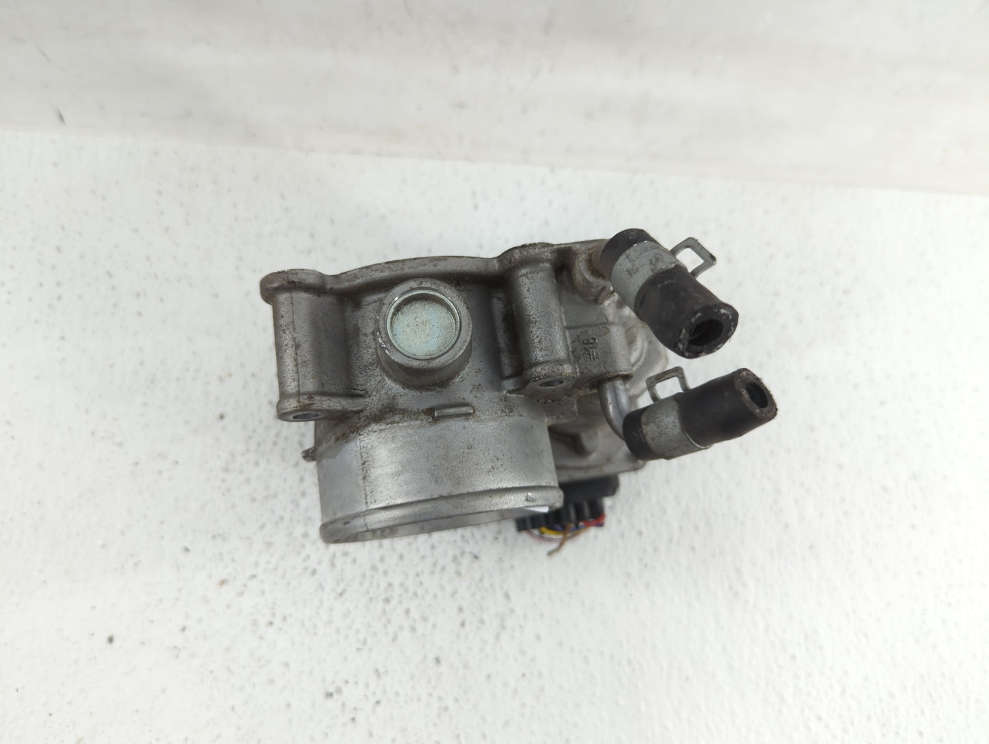 2011-2018 Hyundai Elantra Throttle Body P/N:35100-2E710 35100-2E000 Fits Fits 2011 2012 2013 2014 2015 2016 2017 2018 2019 O
