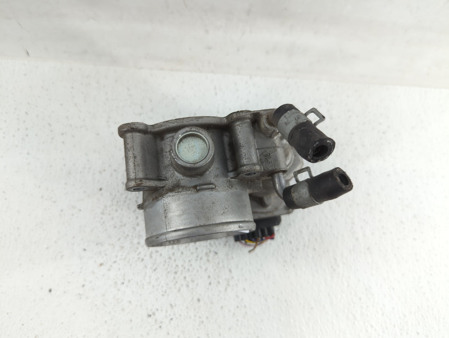 2011-2018 Hyundai Elantra Throttle Body P/N:35100-2E710 35100-2E000 Fits Fits 2011 2012 2013 2014 2015 2016 2017 2018 2019 O