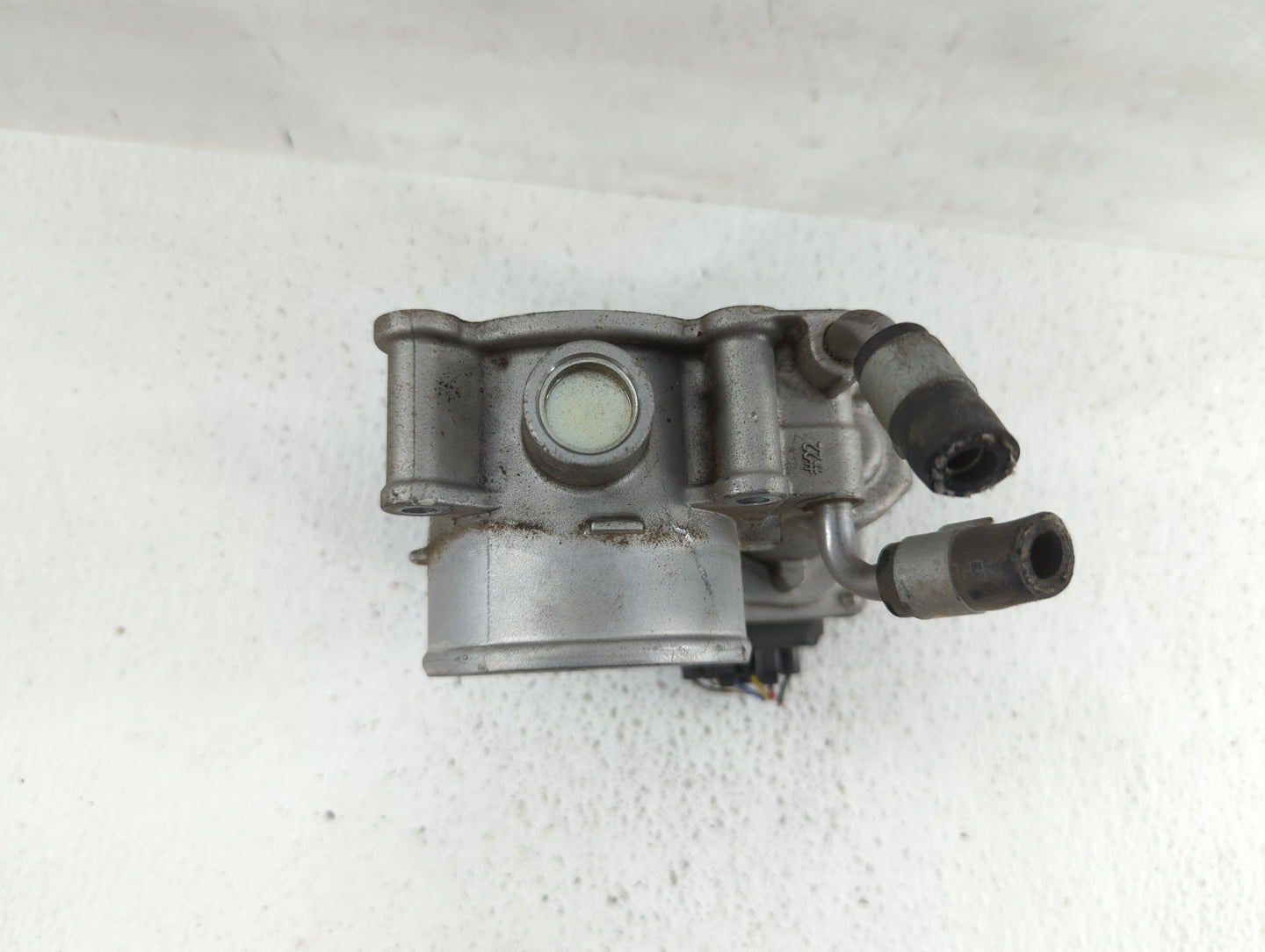 2011-2018 Hyundai Elantra Throttle Body P/N:35100-2E710 35100-2E000 Fits Fits 2011 2012 2013 2014 2015 2016 2017 2018 2019 O