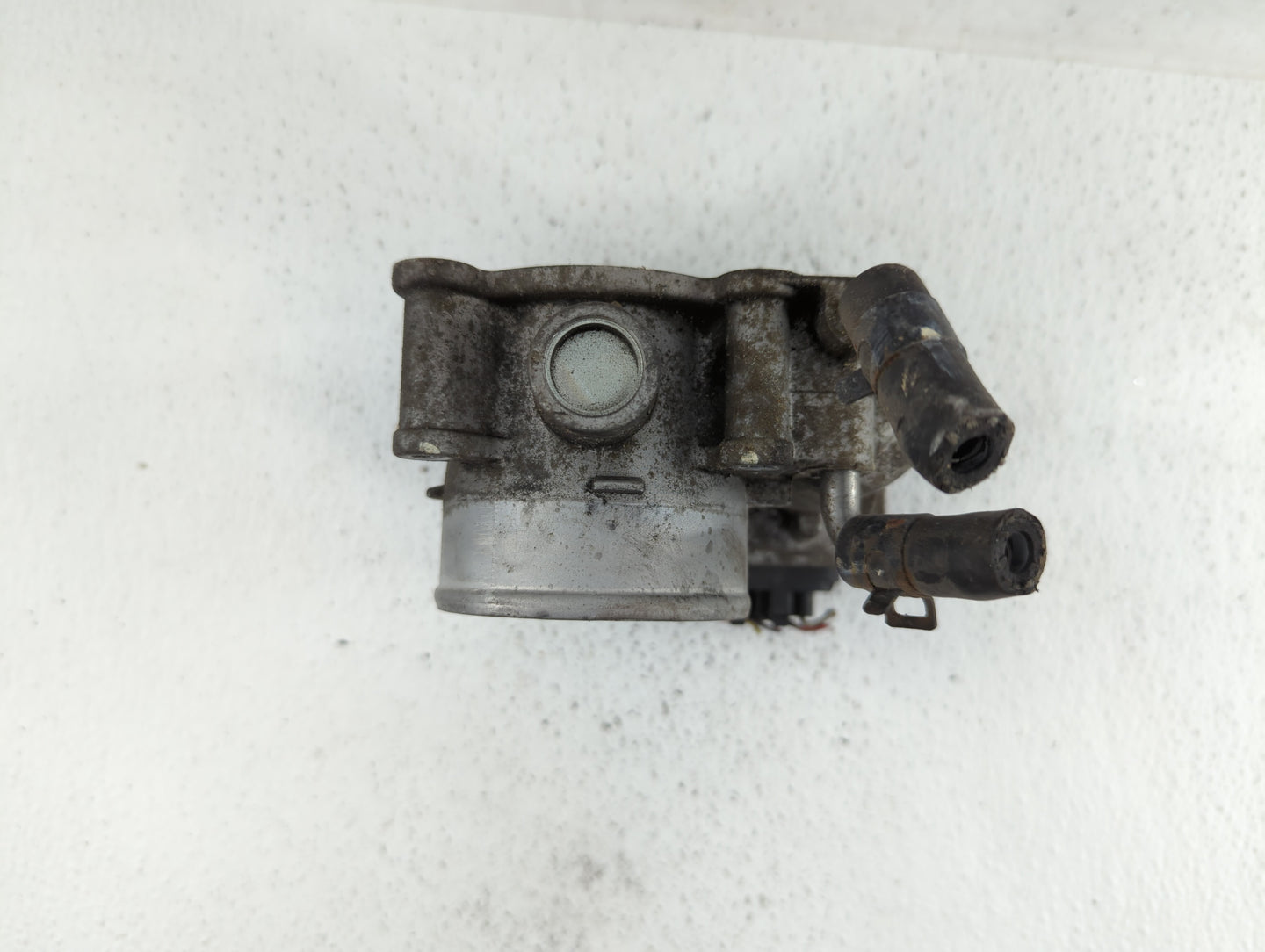 2011-2018 Hyundai Elantra Throttle Body P/N:35100-2E710 35100-2E000 Fits Fits 2011 2012 2013 2014 2015 2016 2017 2018 2019 O